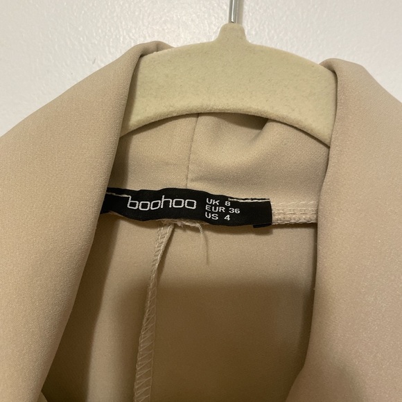 Boohoo wrap pleated blazer dress in stone/beige. US size 4. - Picture 3 of 4